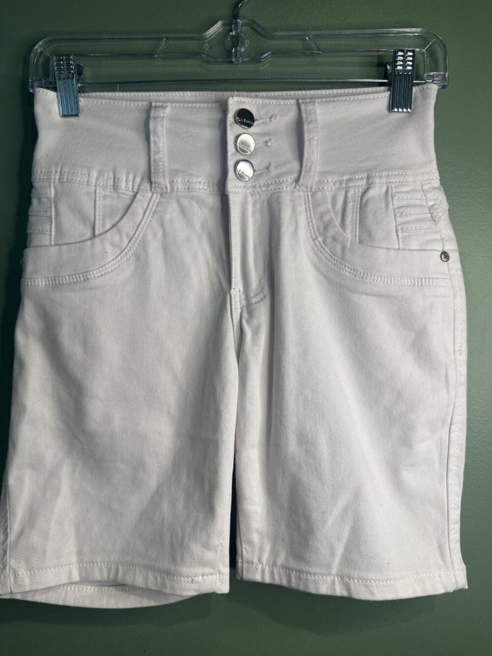 LA Bonita Women's 3 White Bermuda Shorts Stretch Mid Rise Casual Embellished